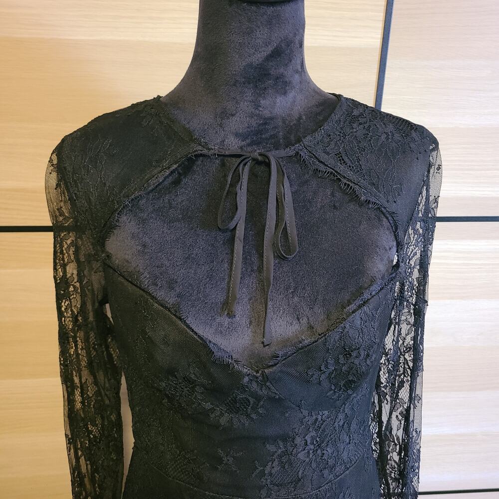 NEW Lulus Desirably Dramatic Black Lace Dress Womens L MIDI Whimsigoth Witchy - Picture 5 of 15